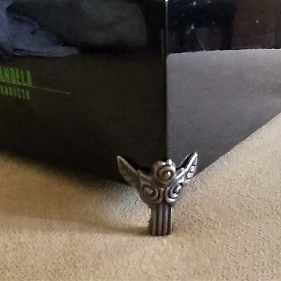 Suenos de Saundra Upcycled Rare Camacho Cigar Box Storage/ Stash Box - Picture 3 of 9